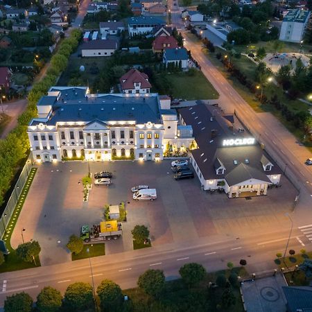Arkadia Aparthotel Radziejów Kültér fotó